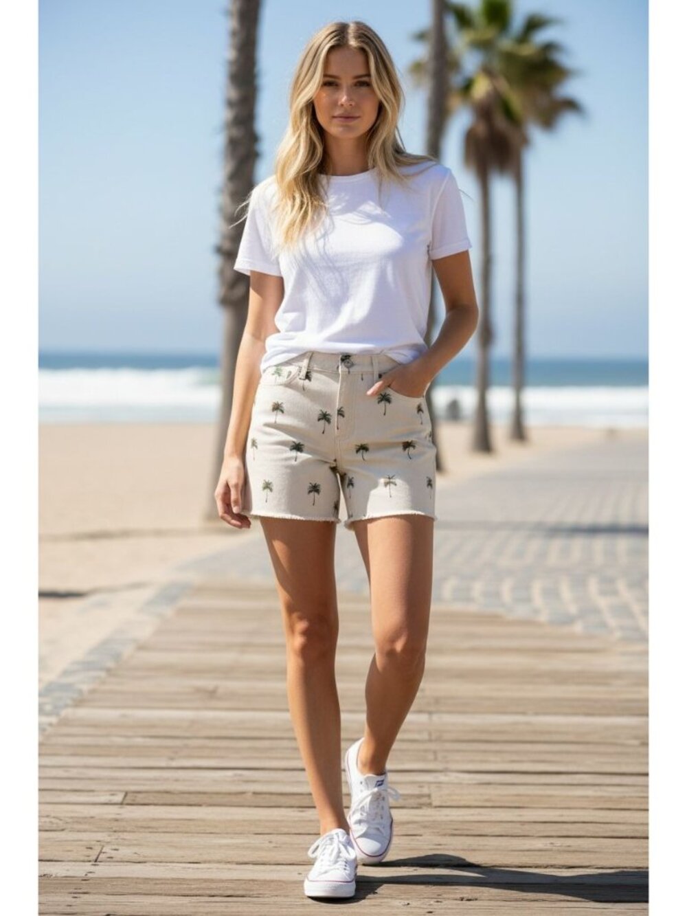 NYDJ Women's Palm Tree Print Denim Shorts With Lift Tuck Technology Size 8P Beig - Picture 2 of 12
